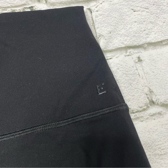 Everlane The perform bike shorts size Large Black new with tag - Picture 9 of 11